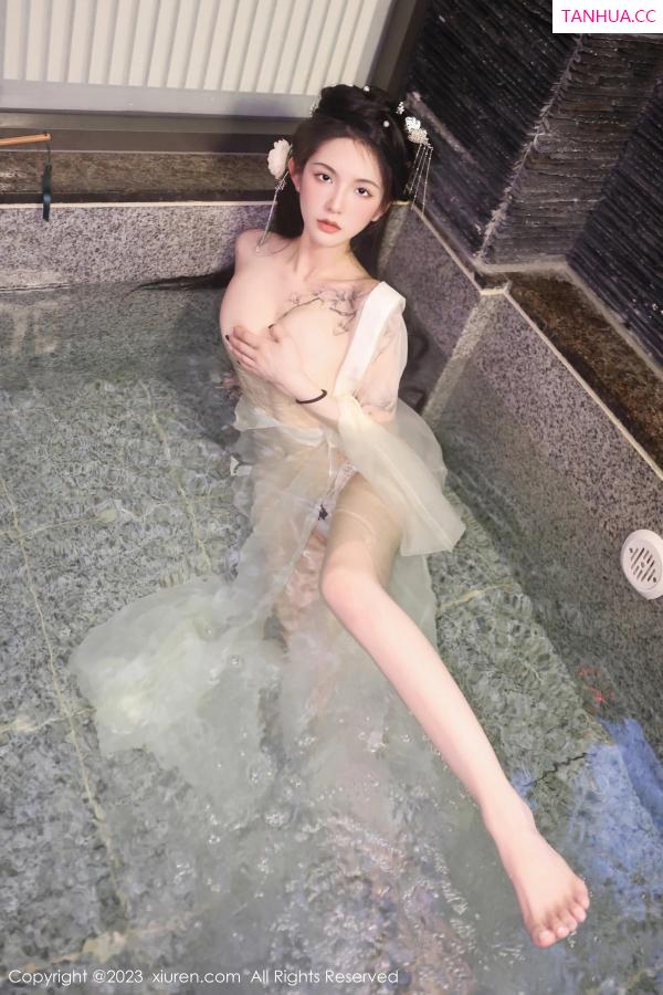   [XiuRen]高清写真图 2023.03.17 No.6430 乔一一 古装美腿第53张图片